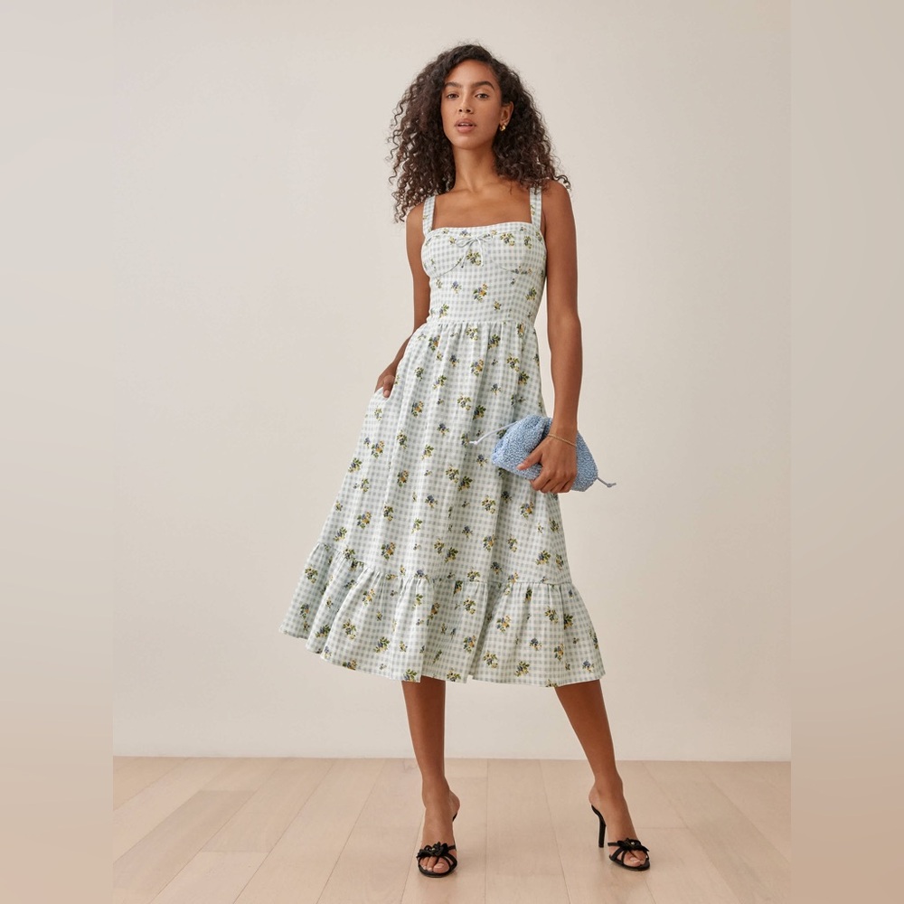 Like new, Reformation Maegan Linen Floral Dress
Wore once for birthday pictures - Picture 2 of 14